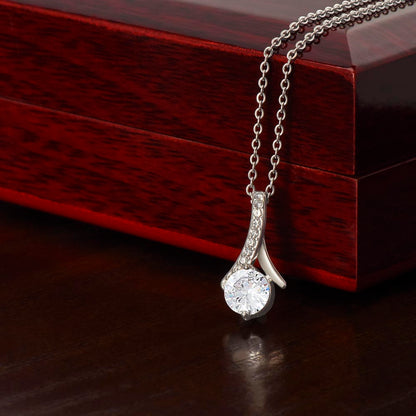 To My Loving Mom - I'm So Lucky To Have You As My Mother - Alluring Beauty Necklace - Personalize Memories