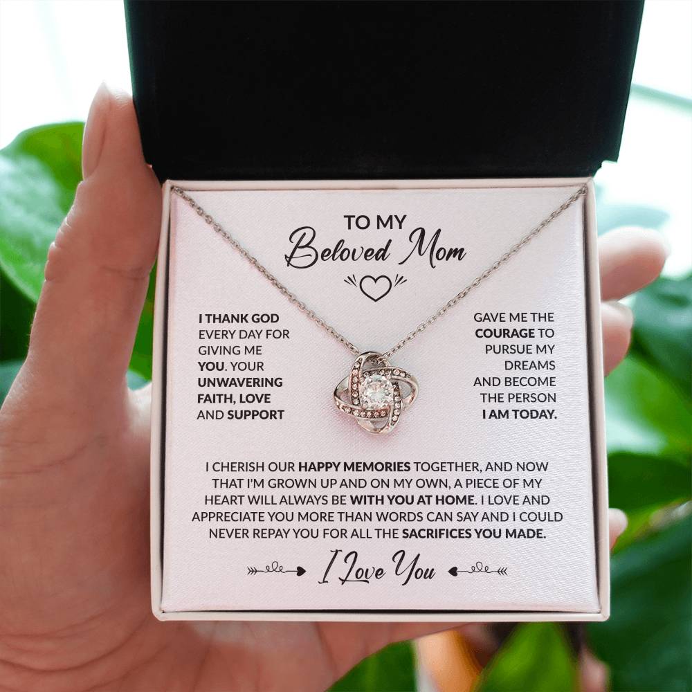 To My Beautiful Mom - I Thank God Every Day for Giving Me You - Love Knot Necklace - Personalize Memories