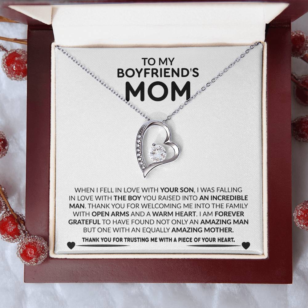 To My Boyfriend's Mom - Thank You For Trusting Me - Forever Love Necklace - Personalize Memories